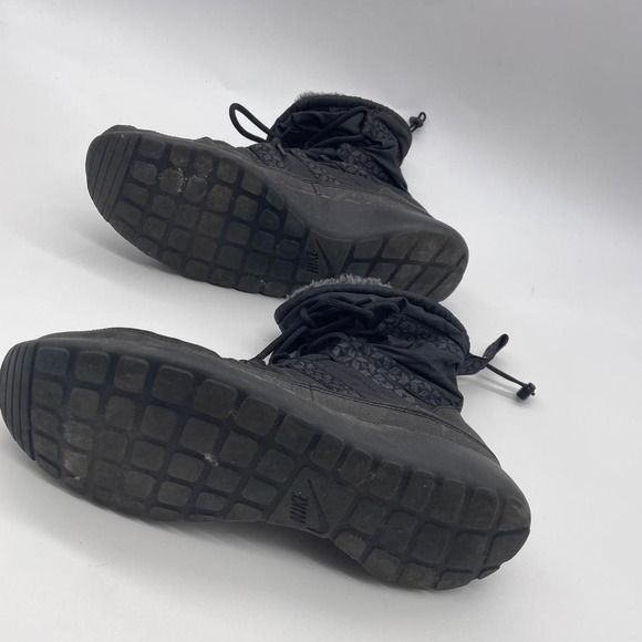 Nike Roshe Run Hi Sneakerboots- womens‎ SZ 11 -black Fur lined - Picture 3 of 7